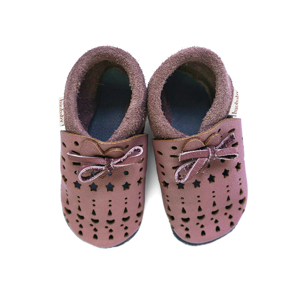 Puhatalpú cipő, Sandals, Szőlő