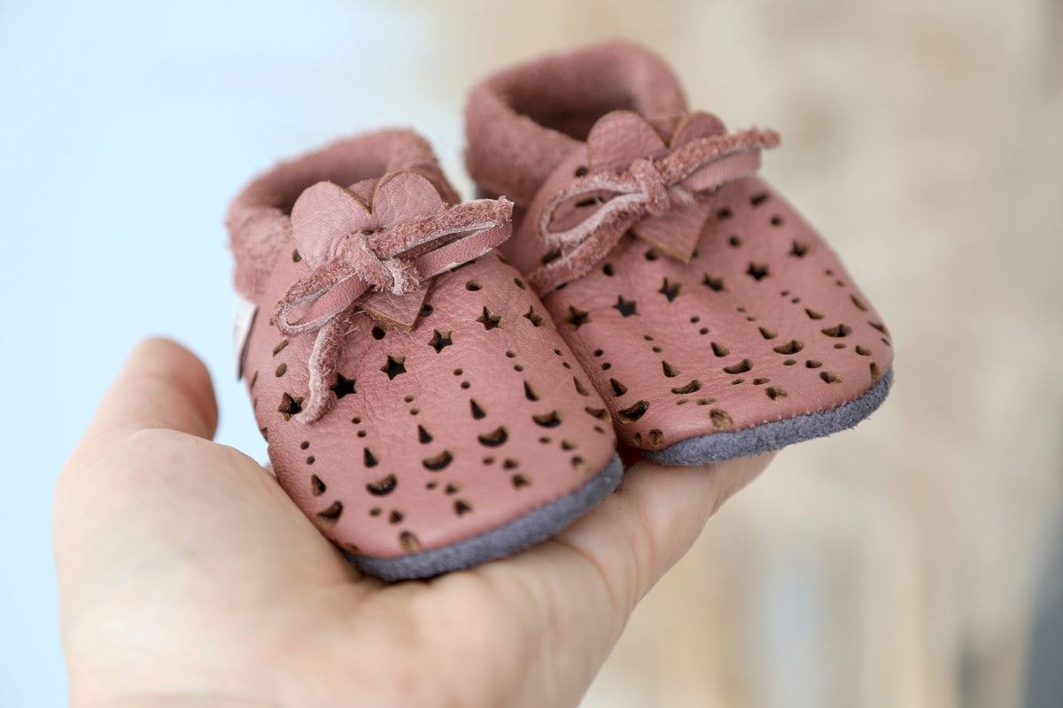 Puhatalpú cipő, Sandals, Szőlő