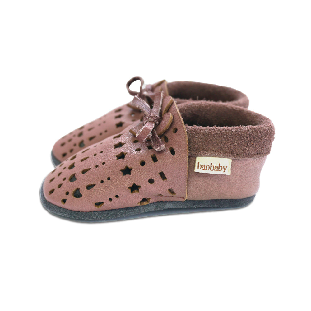 Puhatalpú cipő, Sandals, Szőlő