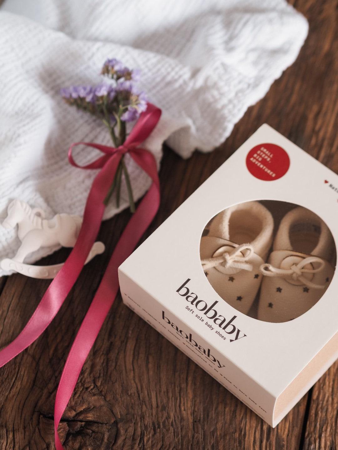 Puhatalpú cipő, Sandals, Fehér Csillag